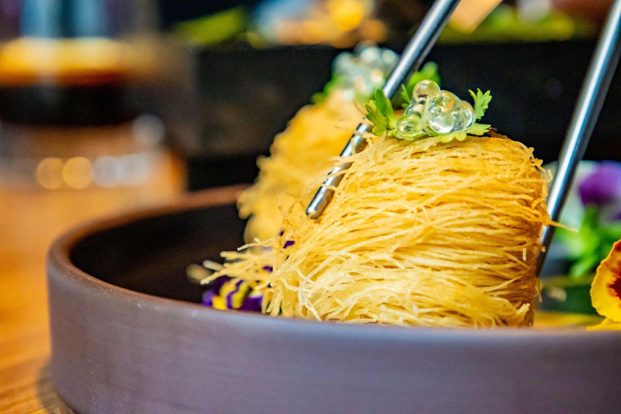 Art'Otel Zagreb, Powered By Radisson Hotels Dış mekan fotoğraf A close-up of a bowl of mi krop